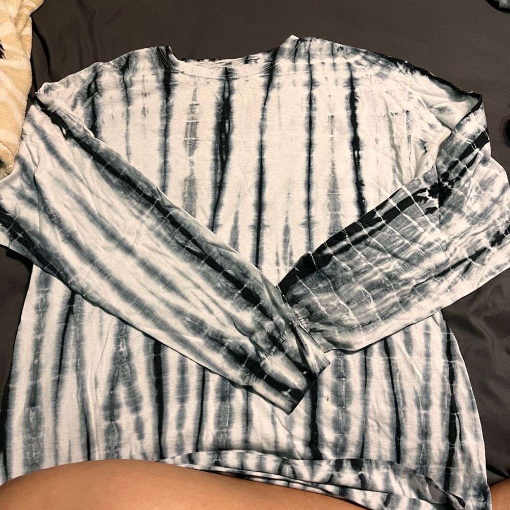 TYE DYE LONG SLEEVE